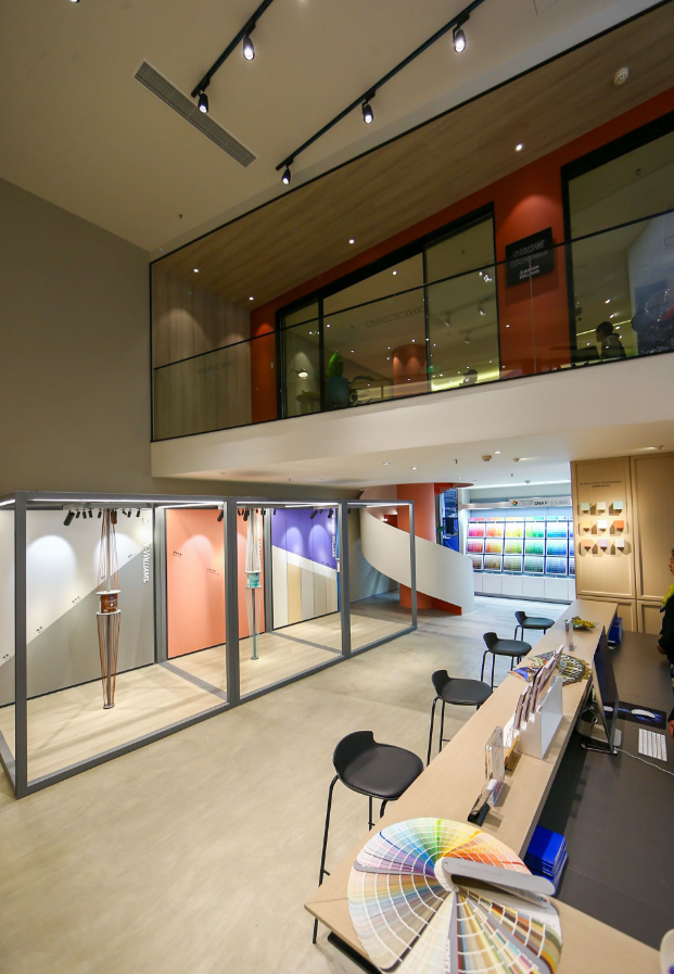 美国宣伟涂料门店探索全球第一桶水性漆