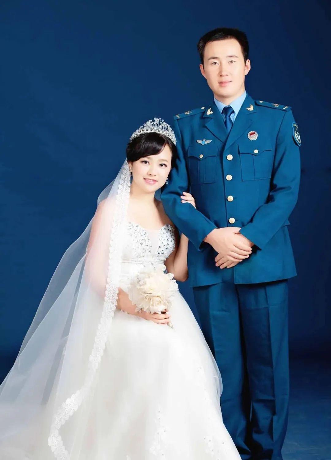 来选出你眼中的最美军嫂