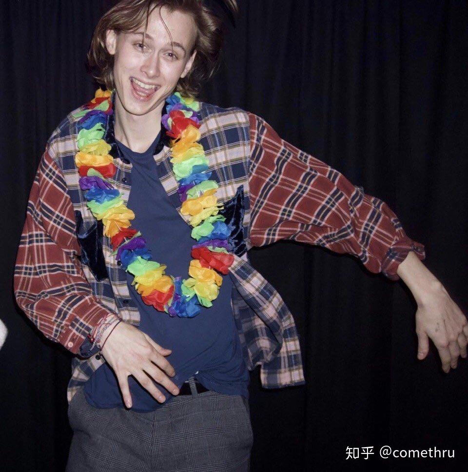 想要北欧小哥哥henrikholm高清大图