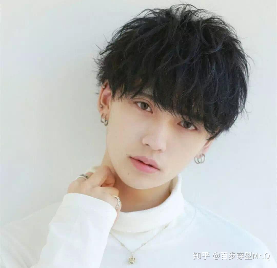 日式男生中发发型 - 知乎