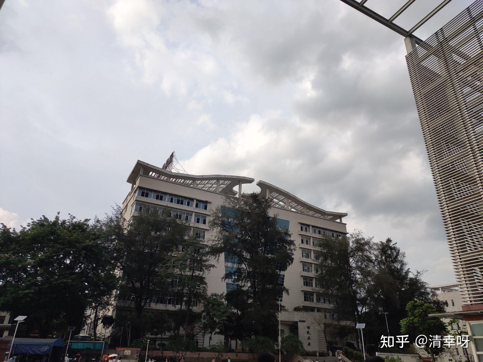 广东食品药品职业学院的校园环境如何? - 知乎