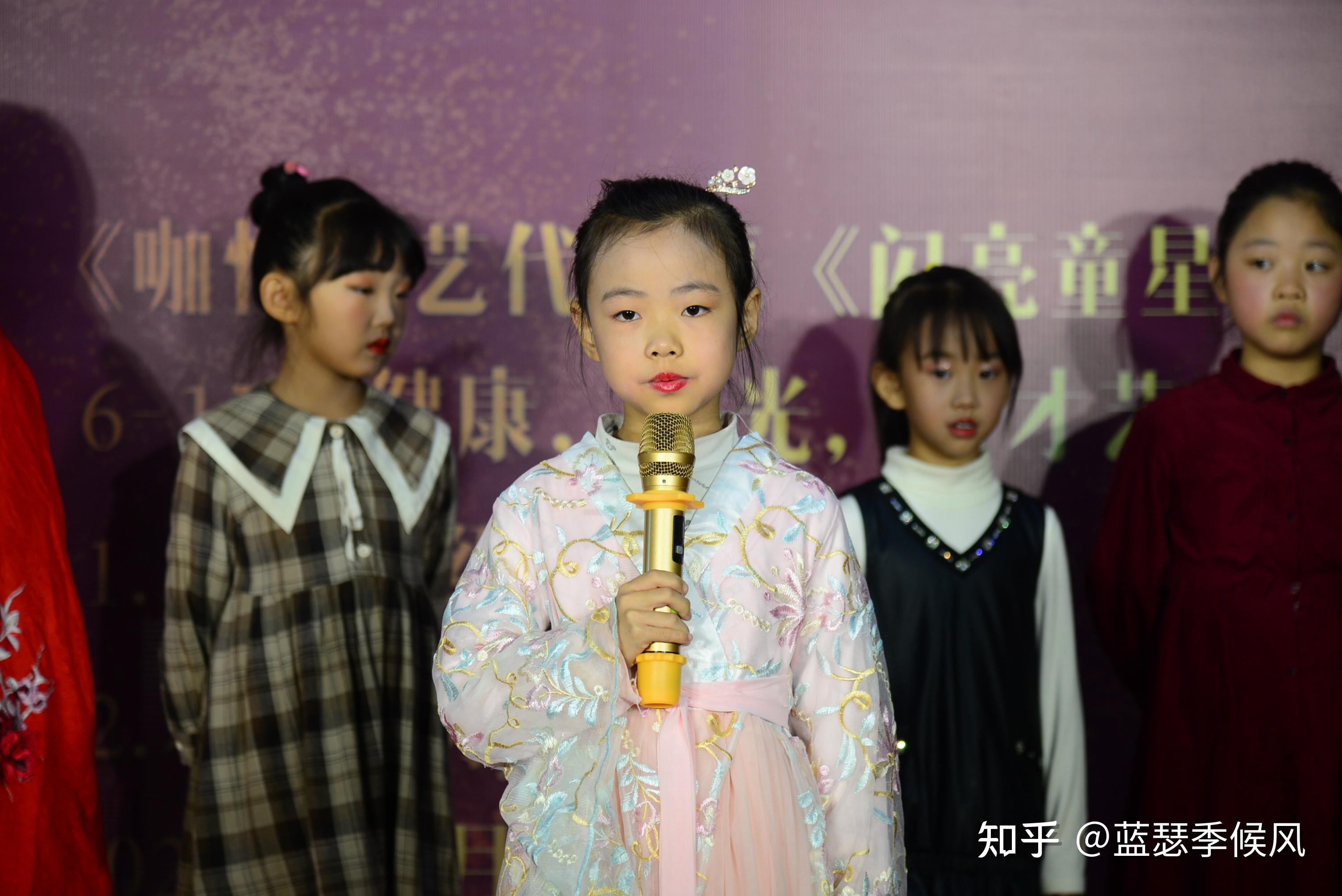 奔走相告咖忙星艺代在临潼雨洋艺术学校海选小演员了