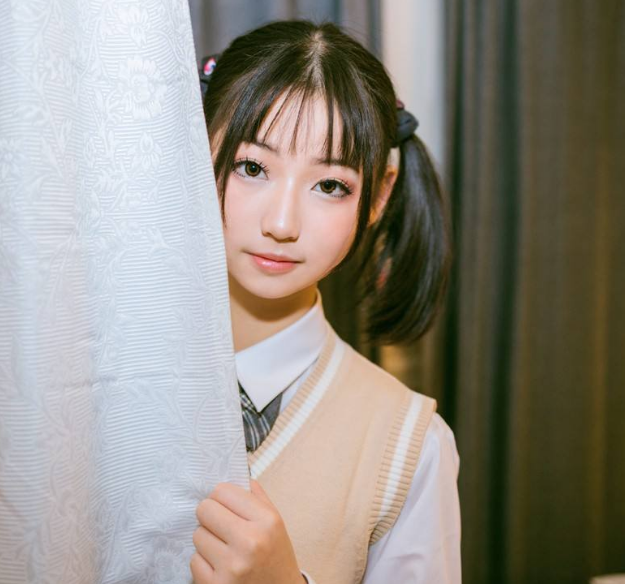 jk 制服适合什么样的发型? - 知乎