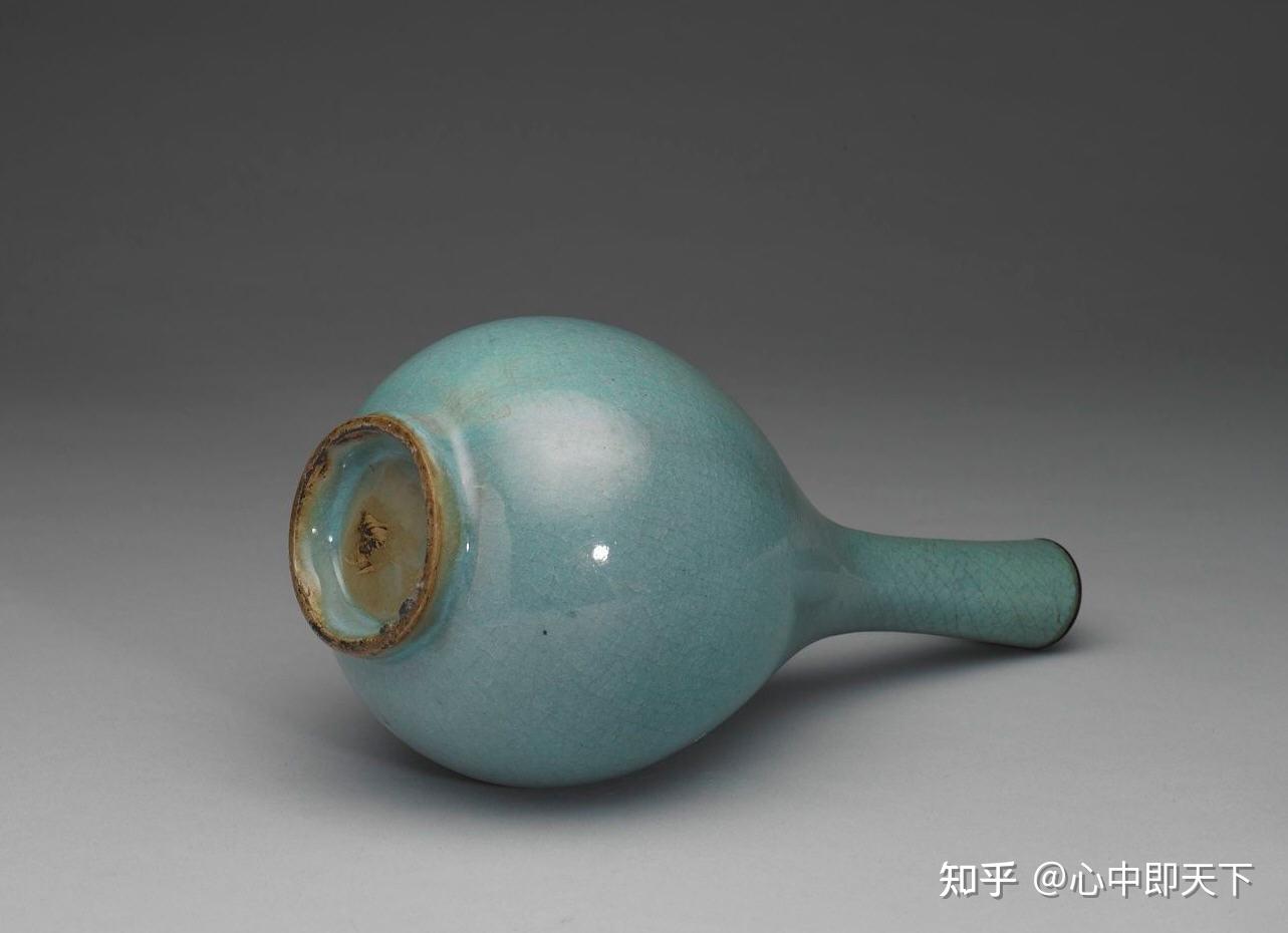 金代钧窑天青釉胆瓶