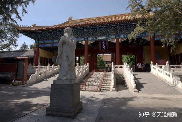 孔子后袭衍圣公,被尊为文官之首,挪孟子后裔又是什么爵位 - 知乎