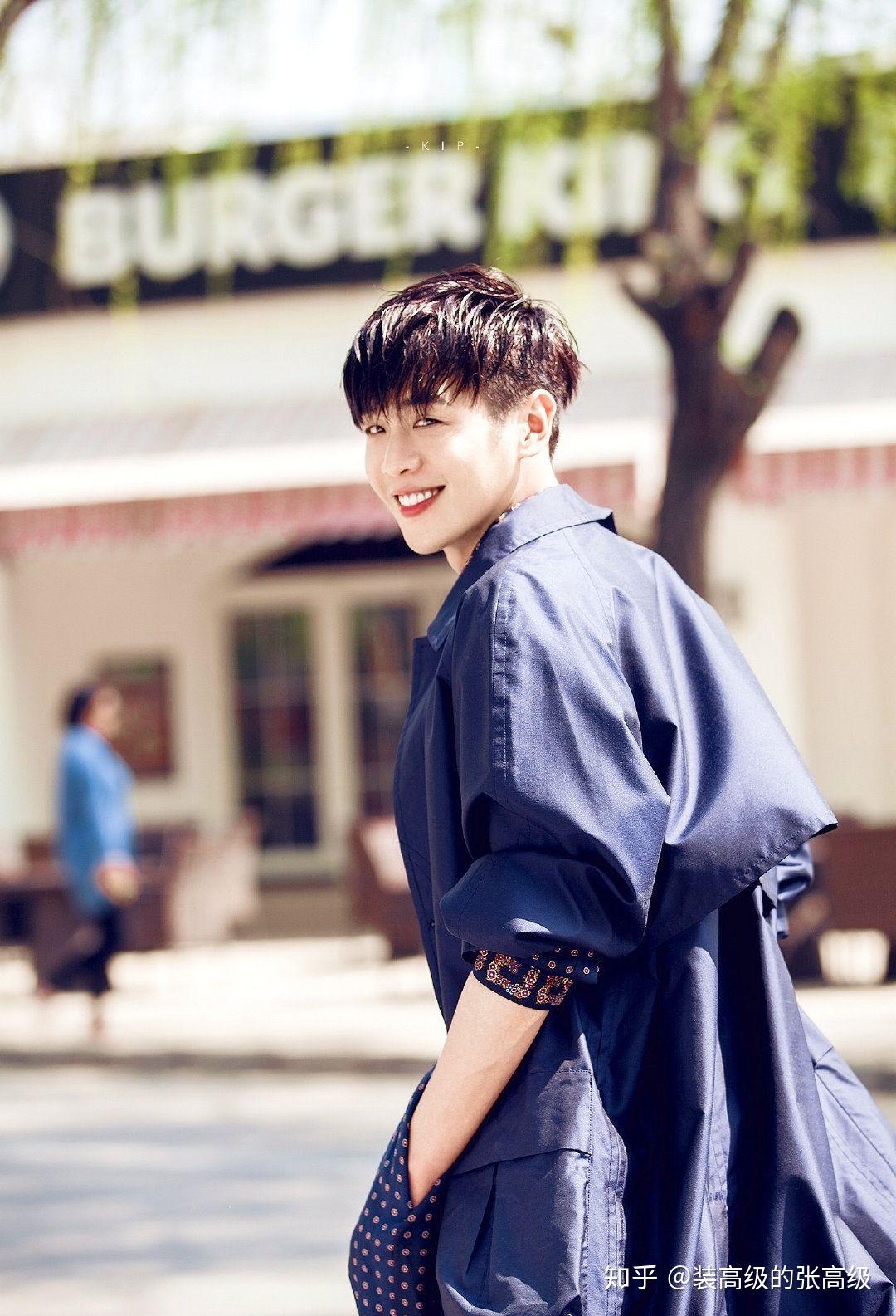 你觉得张若昀哪个发型更合适? - 知乎