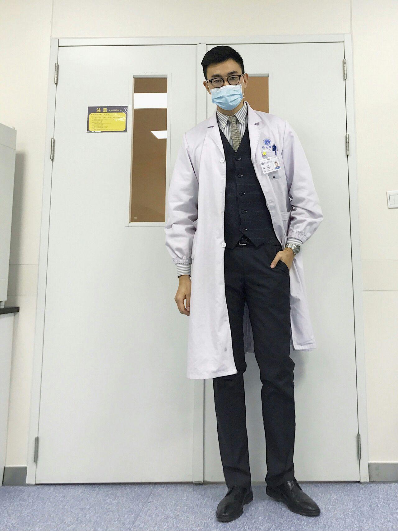 真的有那种很帅的男医生吗