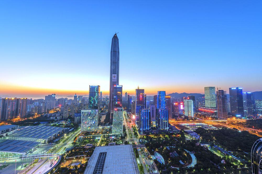 临沂gdp4800亿_临沂亿大利董事长照片(2)