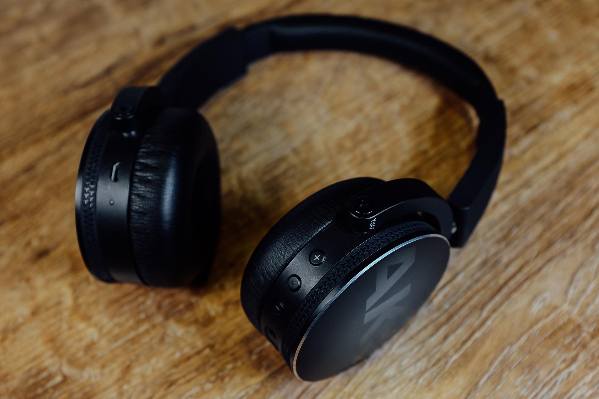 中庸之道-AKG Y50BT无线头戴耳机测评 外观篇