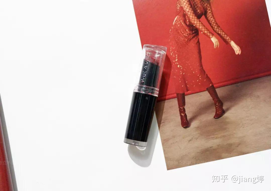 各大色系口红对比这些经典色号你必须拥有