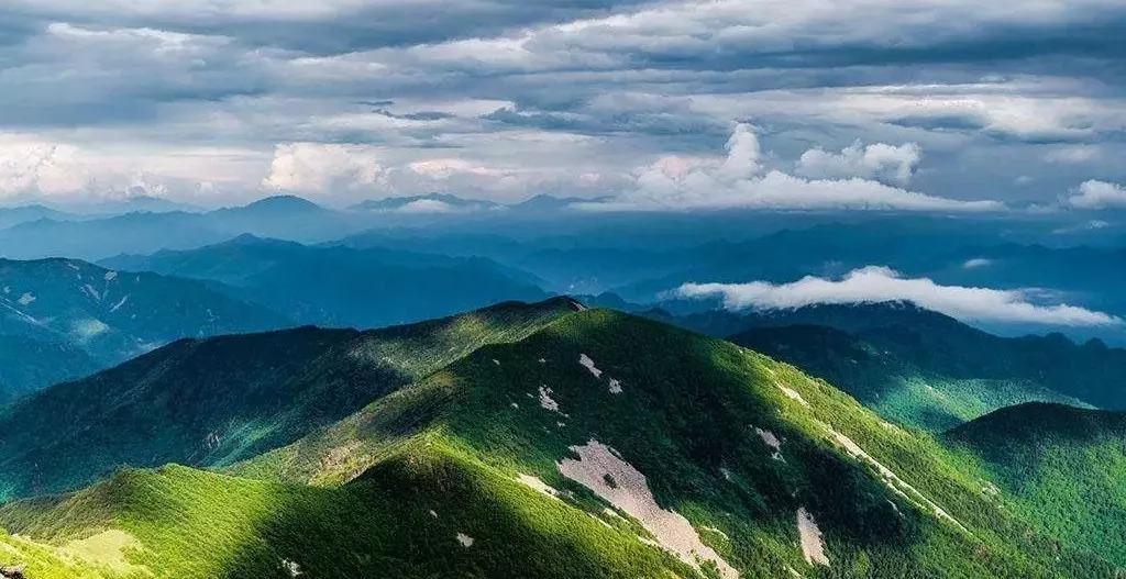 来来来,想一想这些山脉在你心中是不是下图的形象?