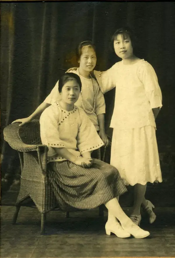 欧洲的时髦在民国袄裙上都能找到