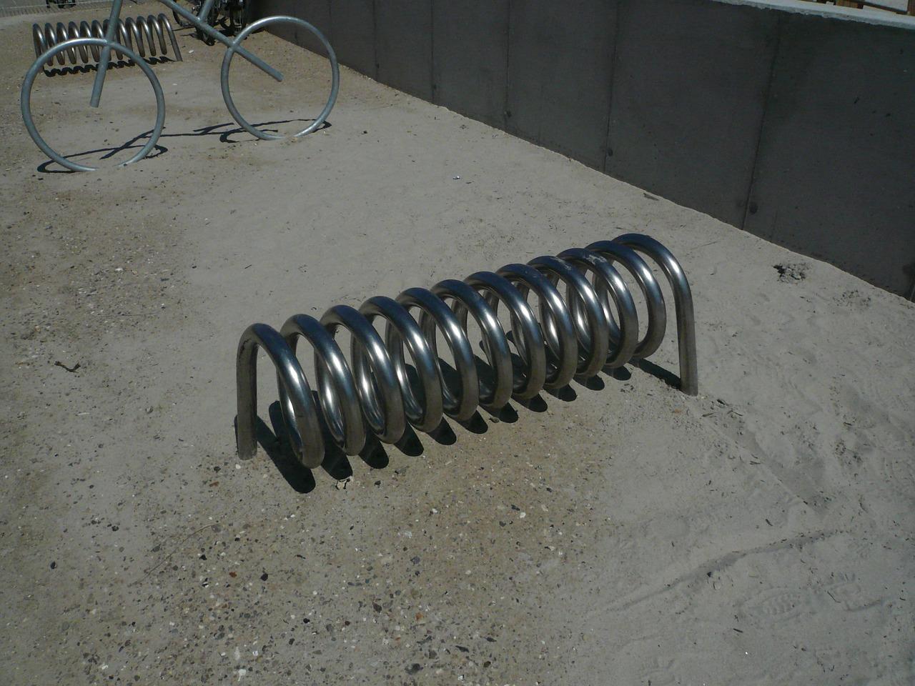 自行车水壶架怎么安装