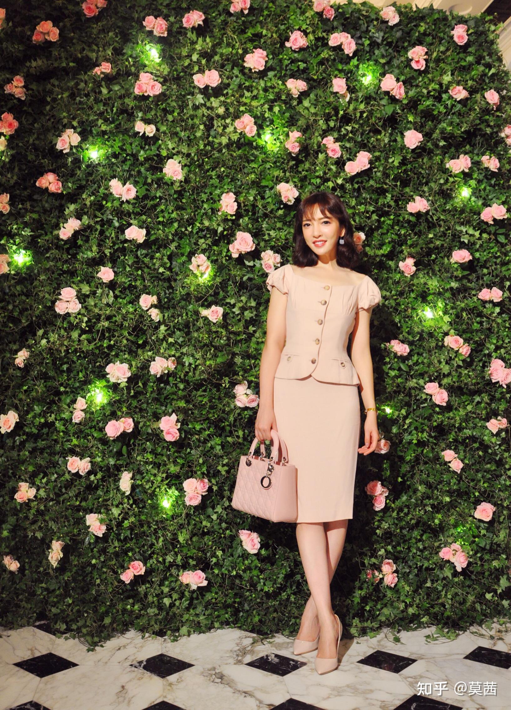 王励勤成她的跳板分手后3年内嫁2富豪现今36岁风韵犹存