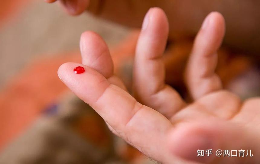 从古至今,血浓于水都是亘古不变的亲情,古代滴血认亲,现代亲子鉴定