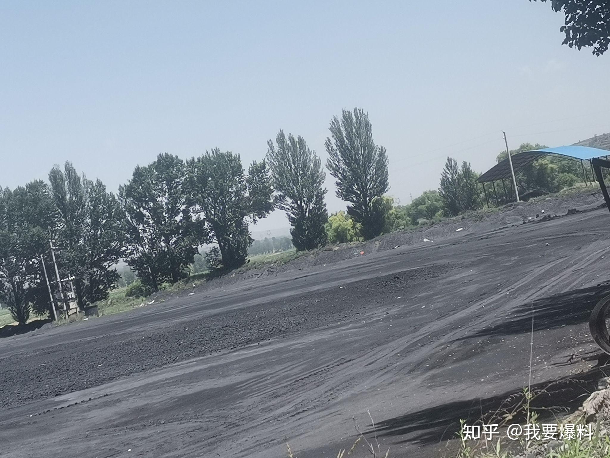 中煤建筑安装工程集团有限公司 施工生产 新疆分公司将二矿运营厂火车快装系统正式投入使用