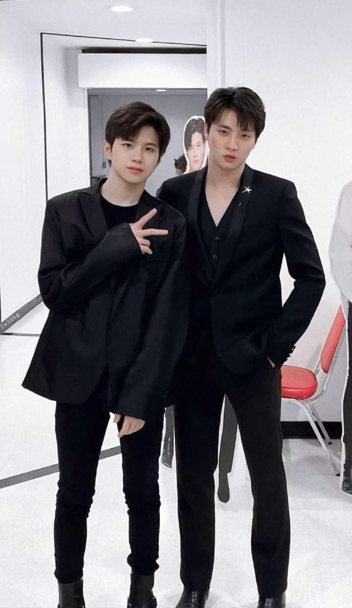 有小姐姐可以发张不期八子的高清照片吗