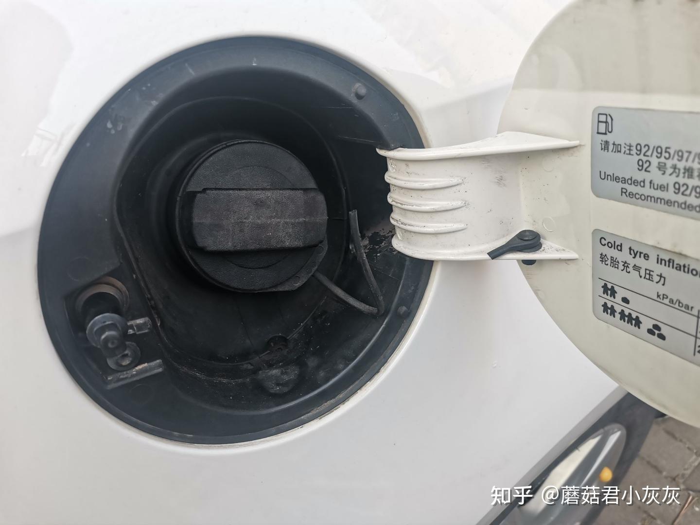 给爱车更换油箱盖防丢绳 - 知乎
