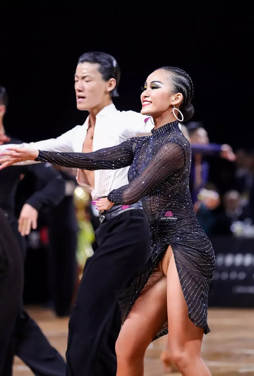 由深圳港龙舞蹈承办的2019cbdf深圳总决赛圆满结束