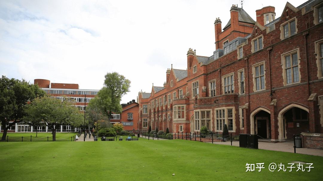 出国了都没机会说英文去中国留学生最少的英国罗素大学吧