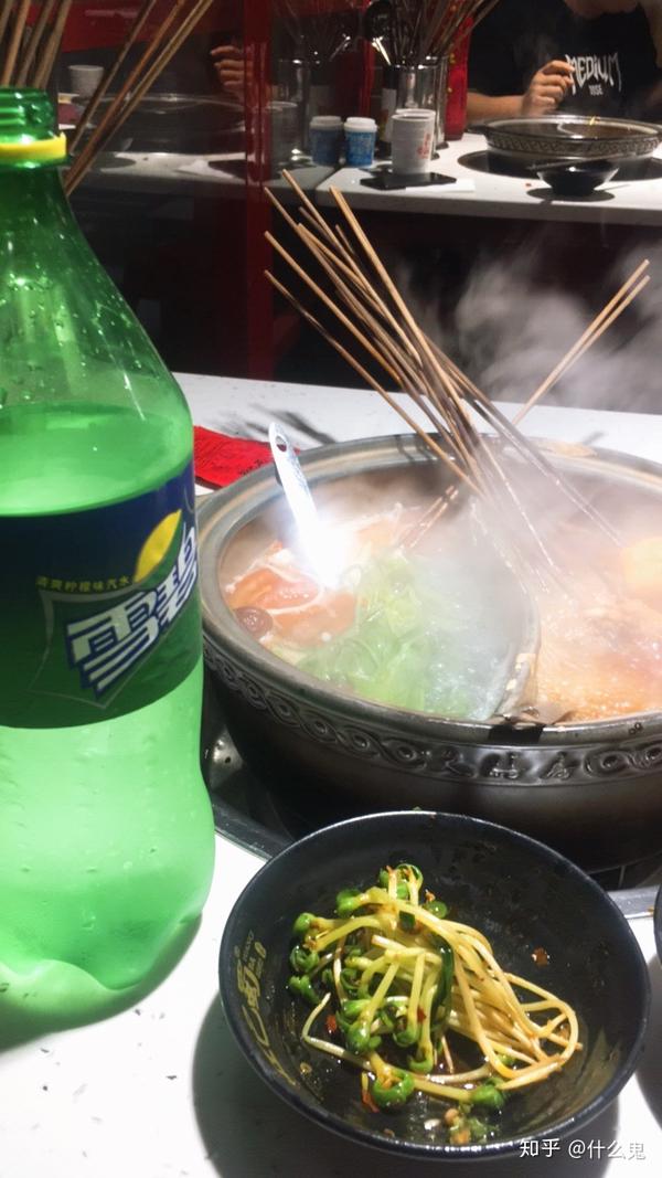 一个人吃火锅是一种什么样的体验?