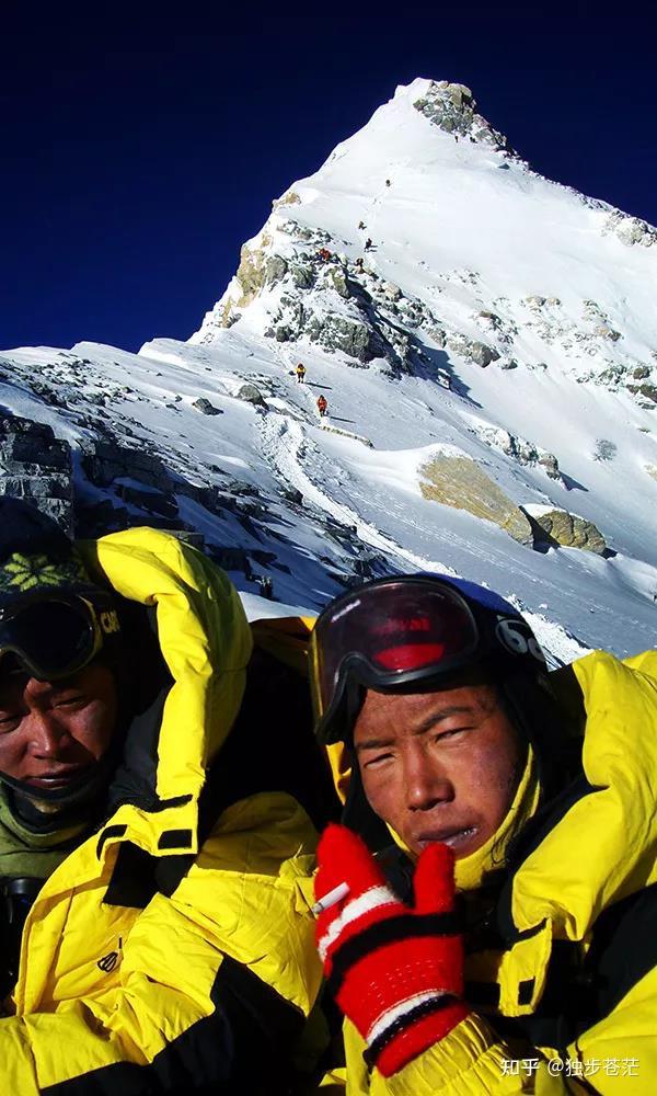 珠穆朗玛峰攀登纪实