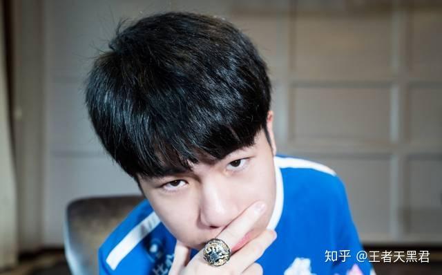 韩涵和estar花海起冲突韩涵教队友做事花海就你会玩游戏