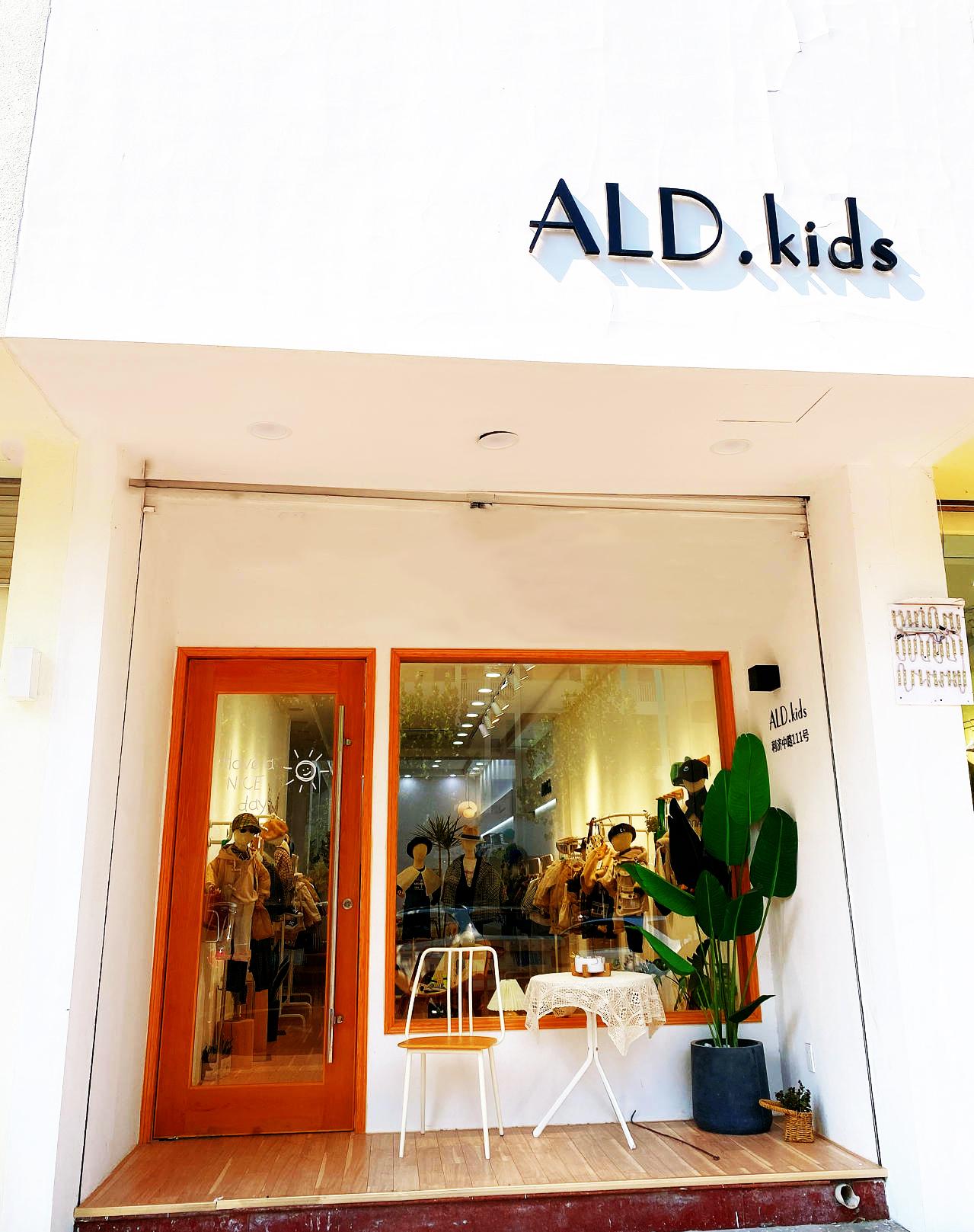 2022最流行网红童装店门头装修推荐丨童装人看到不想划走系列