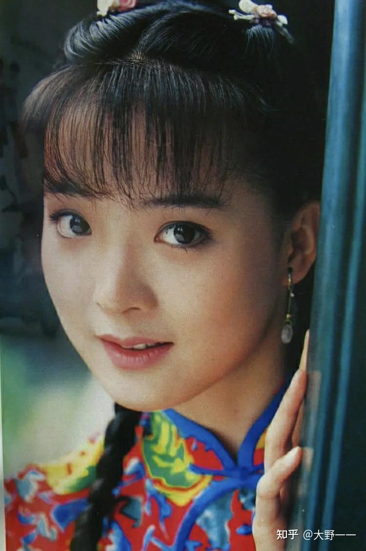 晴格格王艳10岁考进北舞23岁当后妈继子仅比自己小8岁