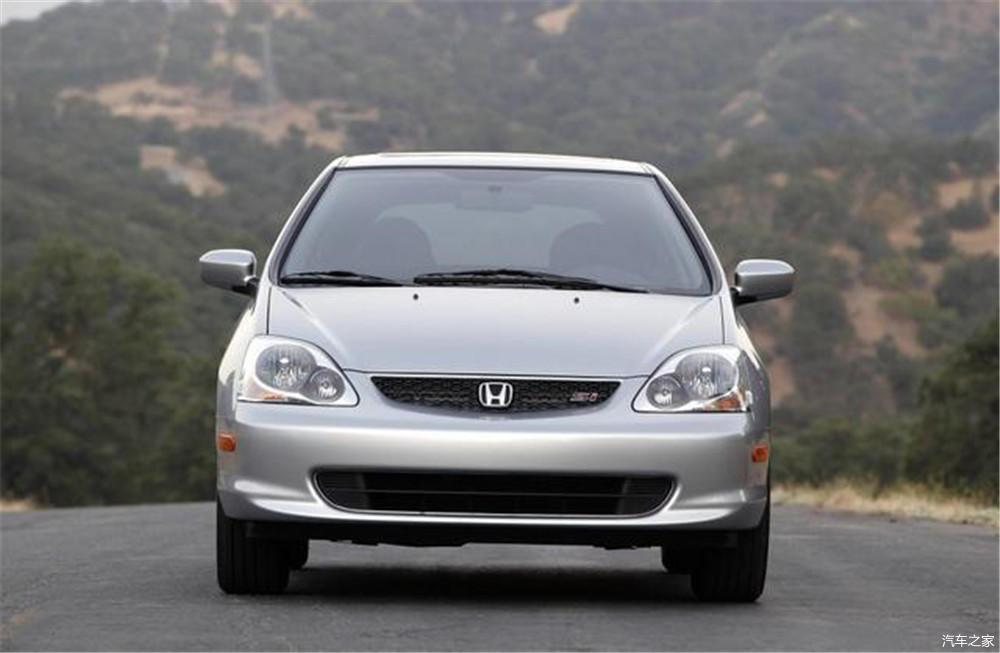 是正式进入国内销售的思域车型,并且是史上中国国产的第一代思域车型