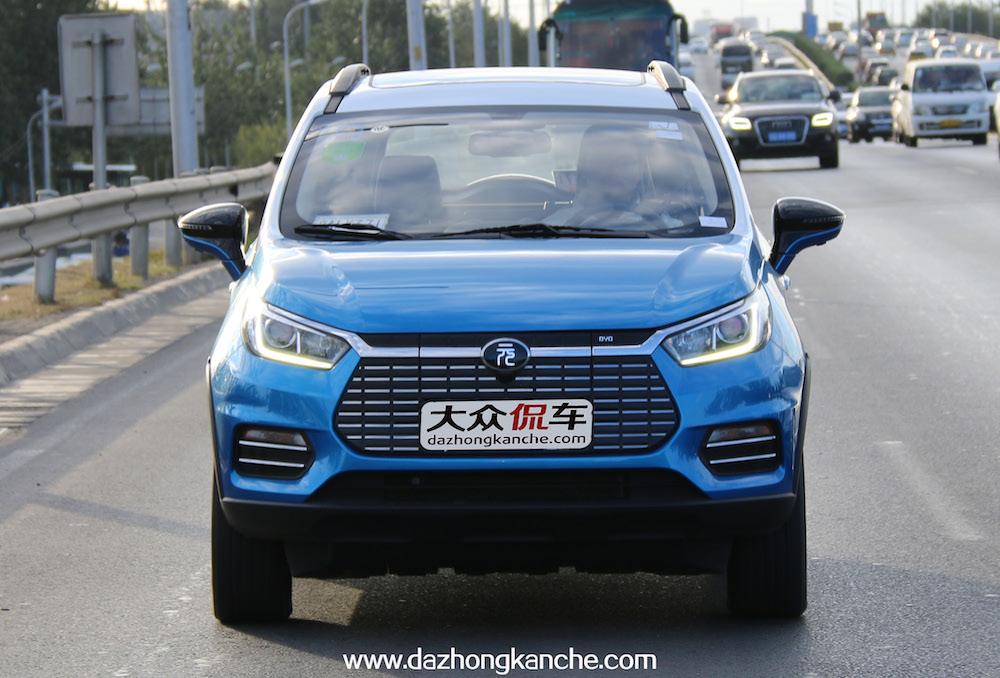 不到10万元续航300km通勤小霸王比亚迪元ev360