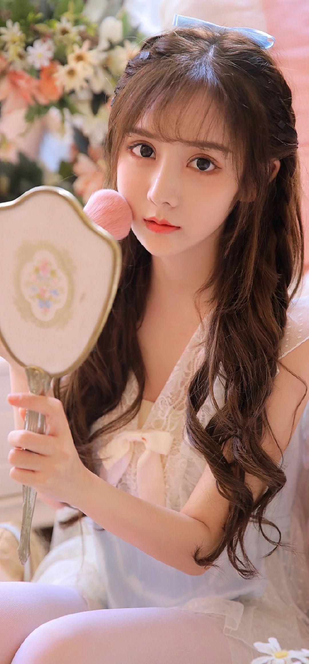 你有哪些惊艳绝色的美女手机壁纸? - 知乎