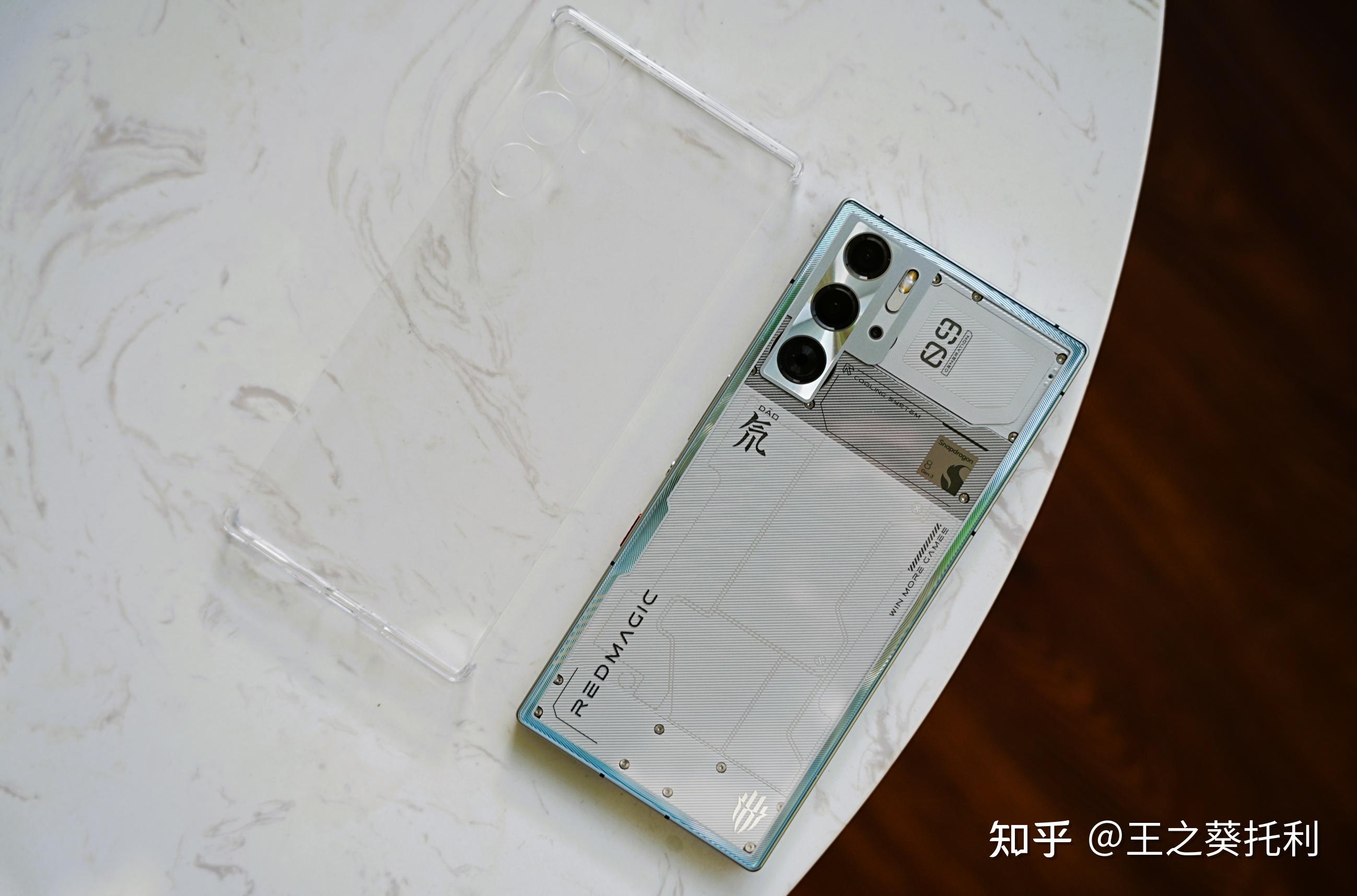 地表最强的游戏手机?红魔9 Pro+氘锋透明银翼版上手体验及测评!红魔9Pro+氘锋透明银翼版,实在太帅了! - 知乎