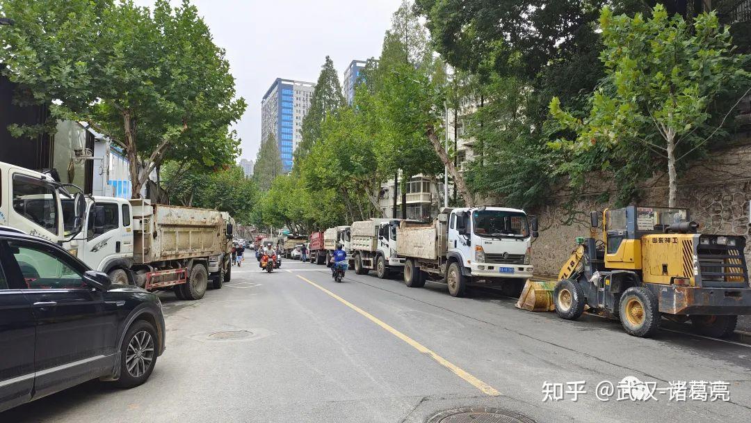 纯新盘！网传倒挂5000+？明明比隔壁贵1万......龙湖御湖境怎么样？ - 知乎