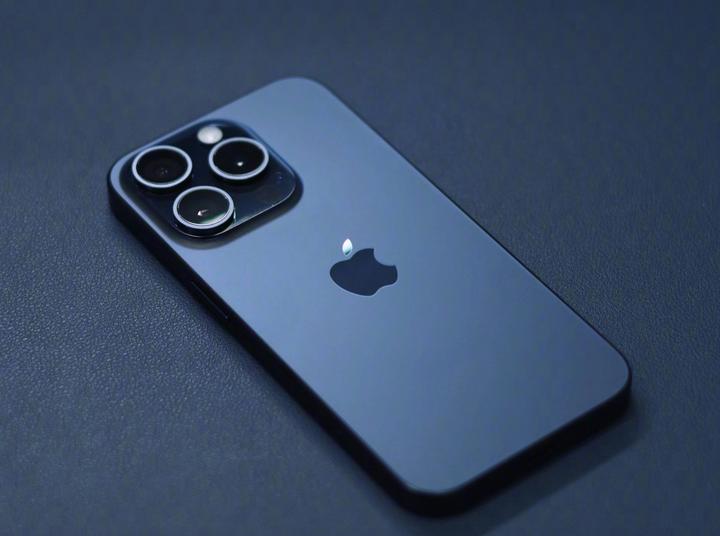 低至6948元iphone15pro又降了256gb价格亲民幸福来得真突然