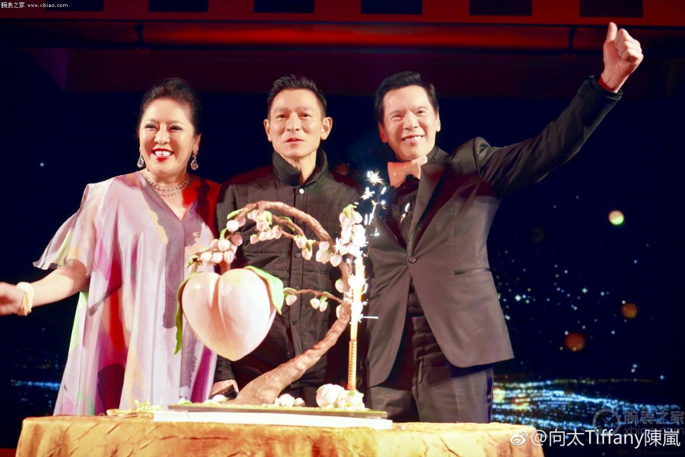 香港娱乐圈"教父"向华强 在腕表圈的品味又如何?