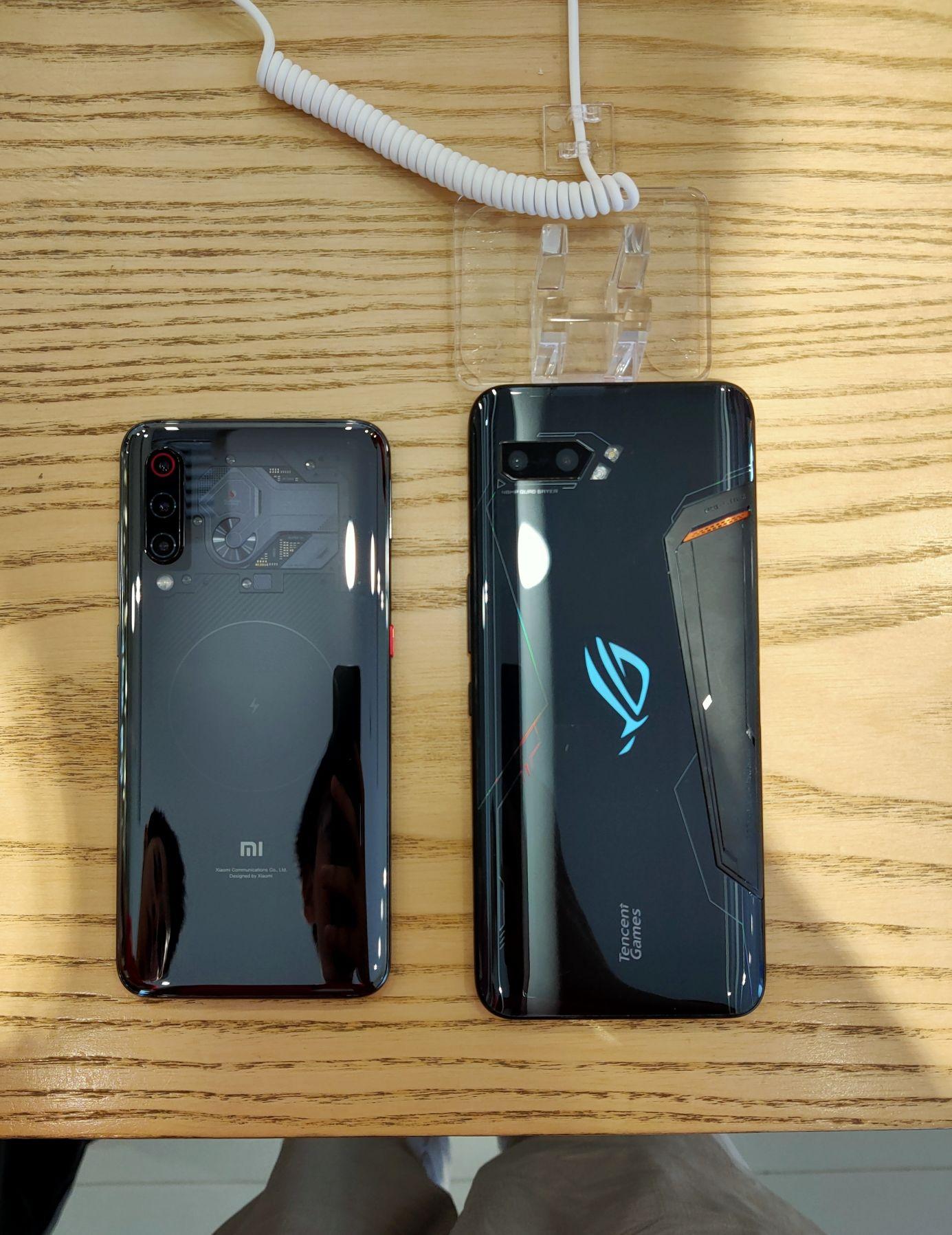 信仰之眼的再次出击！R！O！G！——ROG Phone 2真实上手测评 - 知乎