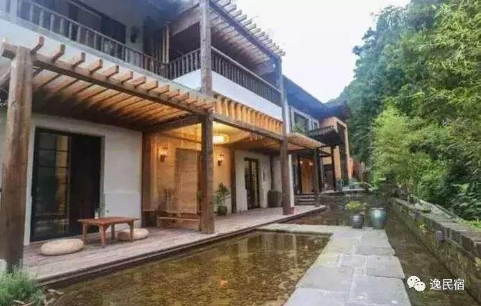 听泉小苑翡翠谷里的一颗明珠