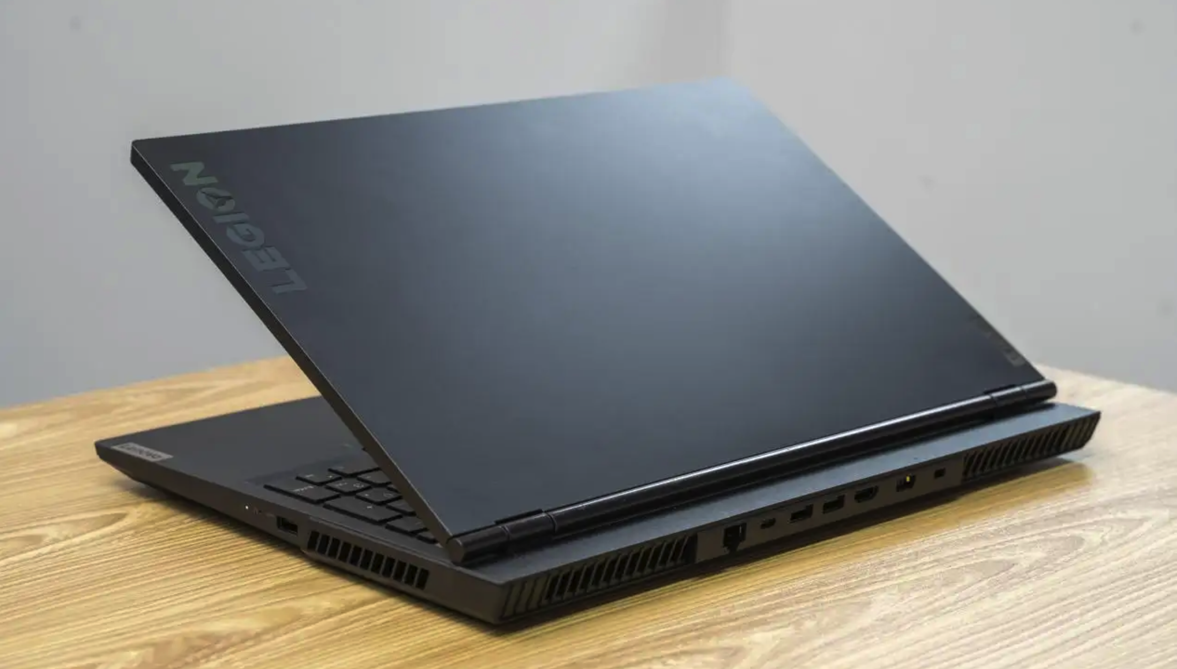 联想拯救者y7000p2022新款值得买吗