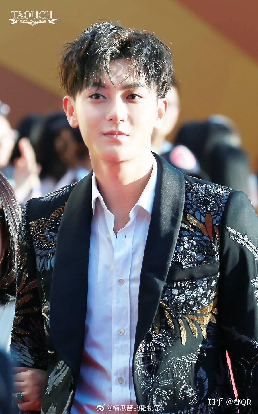 打扰一下,哪个大佬有黄子韬笑起来的照片,跪求…! - 知乎