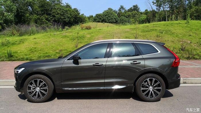 邂逅沃尔沃xc60智远松林灰游走于城市间的精灵