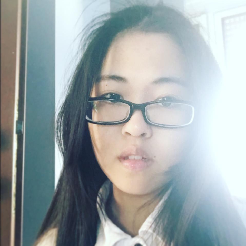 十七岁,却长成了大妈模样,求帮助?