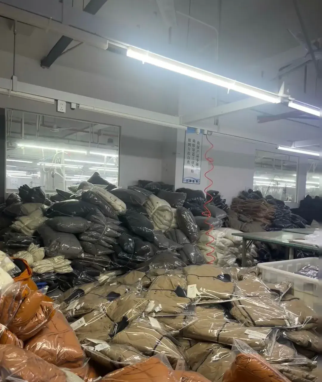 服装行业原本最赚钱的季节,为什么成了倒闭潮?