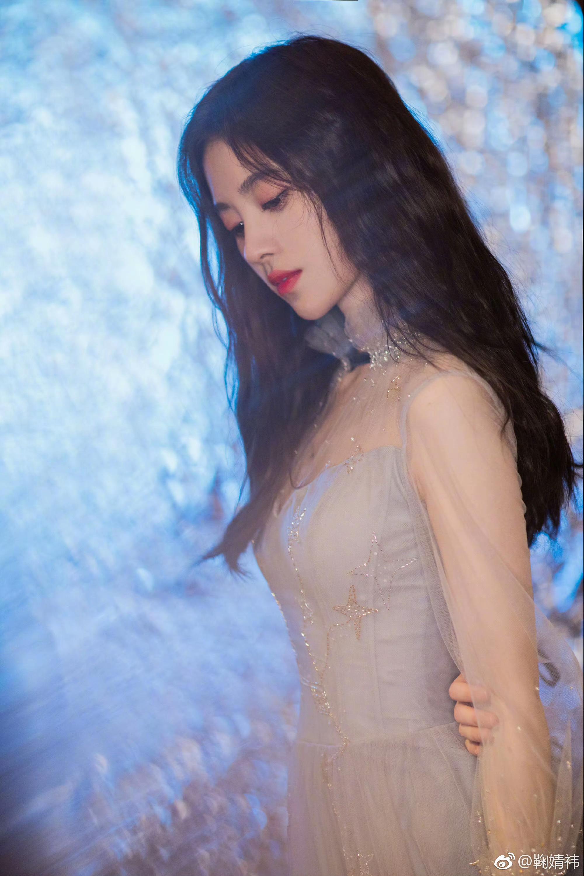 鞠婧祎真的好看吗?