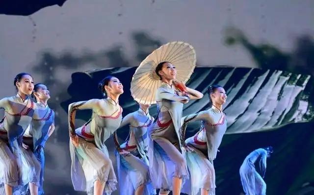浅谈中国古典舞的表演中如何积极融入舞者的感情 - 知乎
