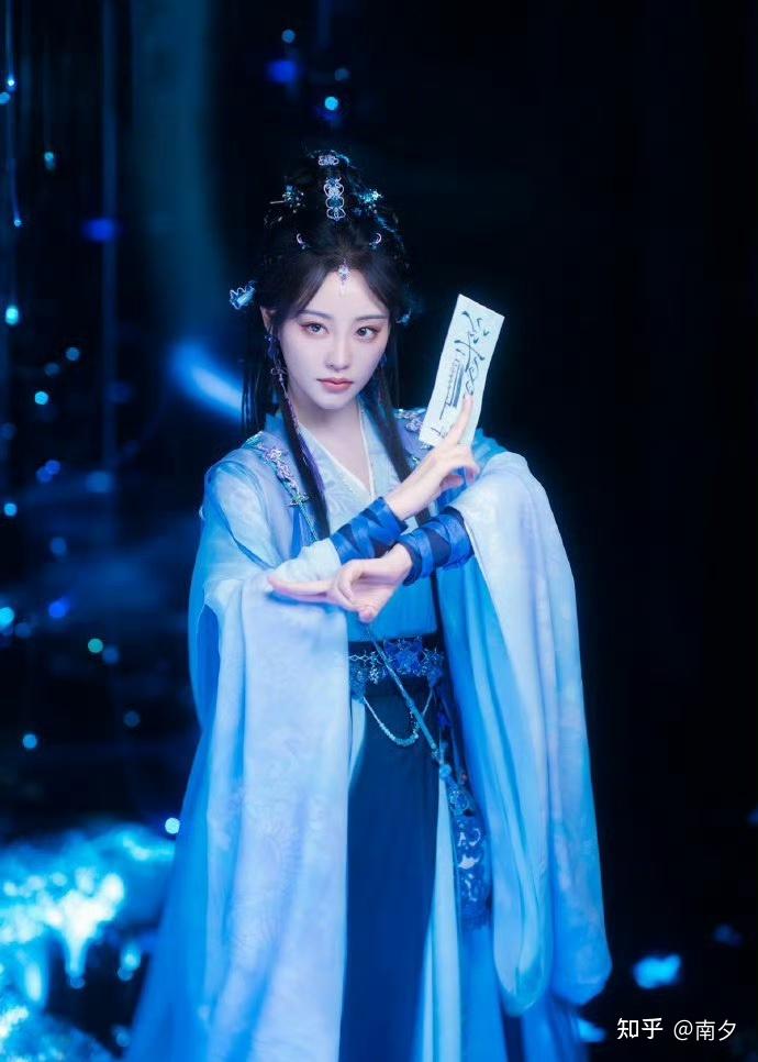 祝绪丹,闫妮赛道的嫡长女! - 知乎