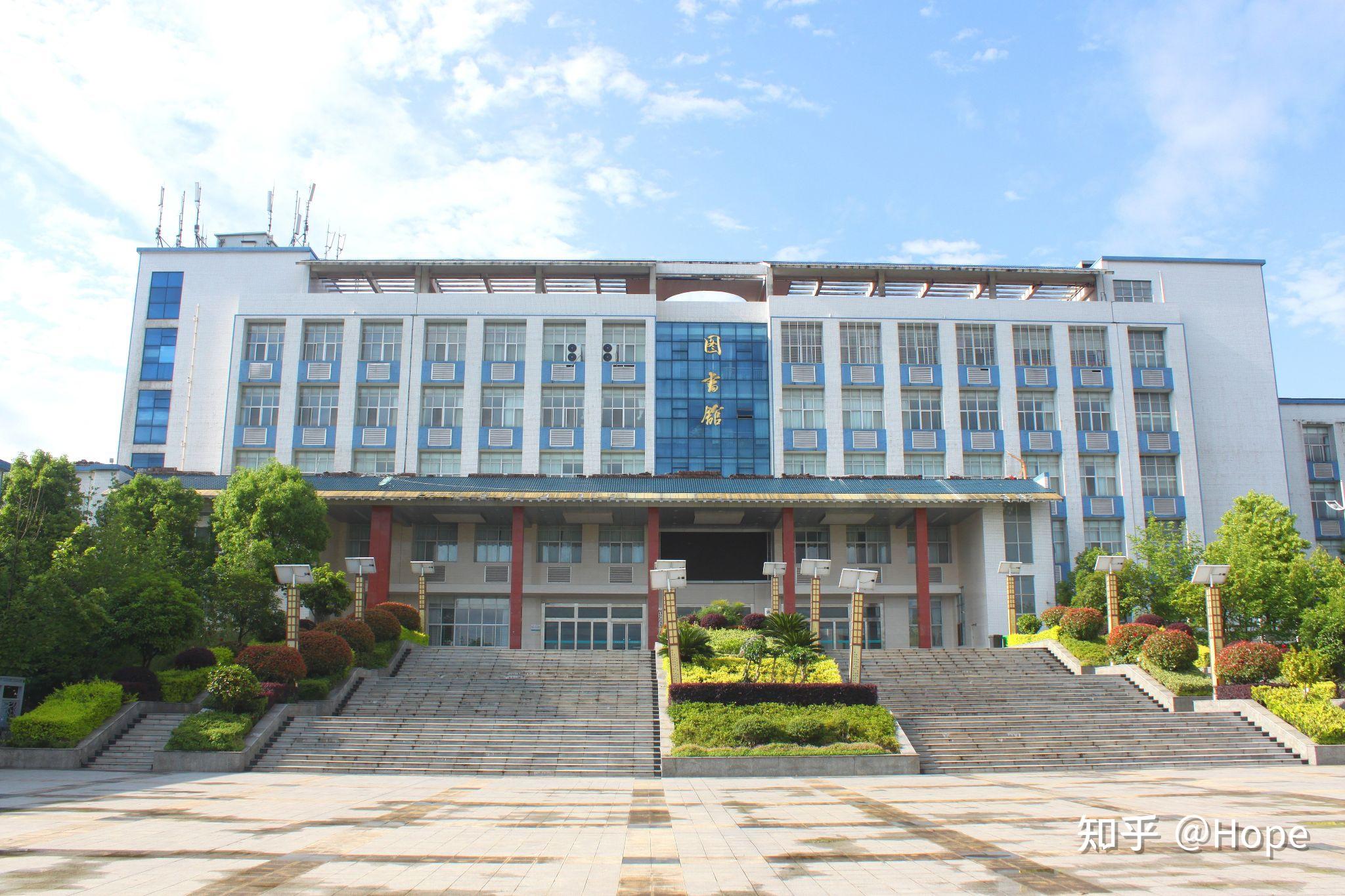 襄阳职业技术学院的图书馆或教室环境如何是否适合上自习