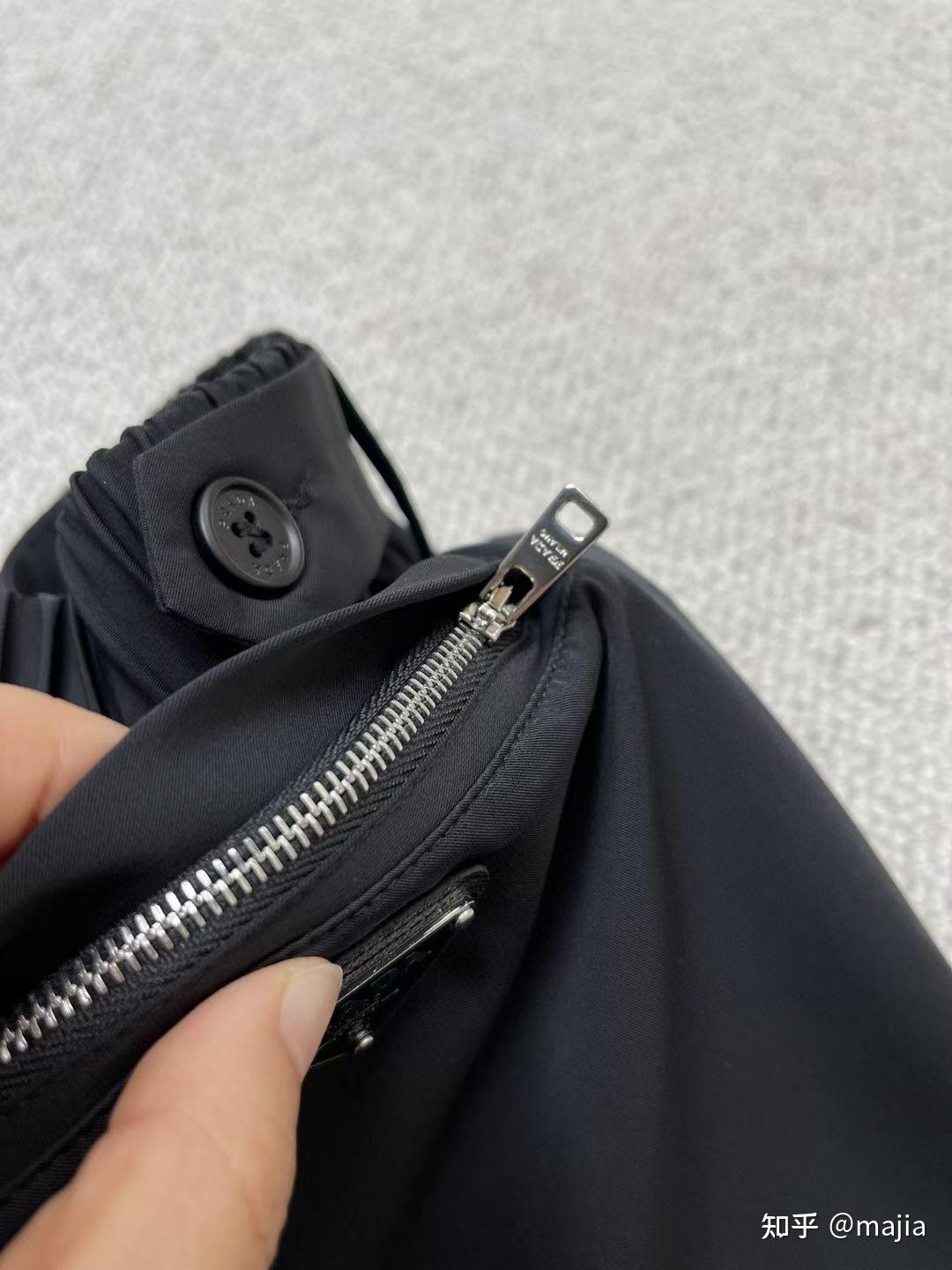 prada普拉达拉链卫裤