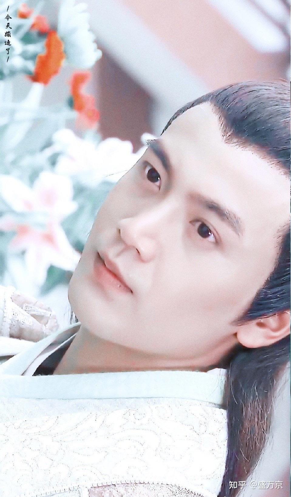 大家有清晰度高的张智尧壁纸吗用来当屏保