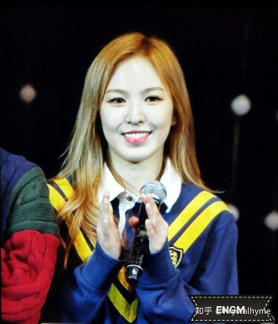 如何评价redvelvet主唱wendy的脸和颜及其五官